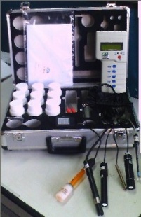 XU30dy-SS便携式电极法水质分析仪