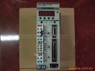 OMRON控制器 R88D-WT02H