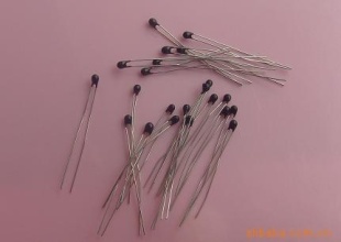 温度传感器