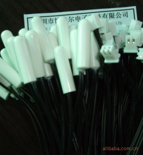 白色外壳冰箱温度传感器