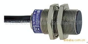 施耐德XS1 N30NB349D接近开关