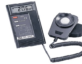 TES-1330A数字式照度计