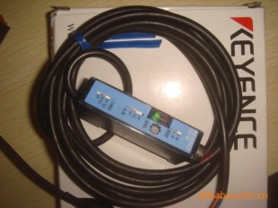KEYENCEFS2-60放大器