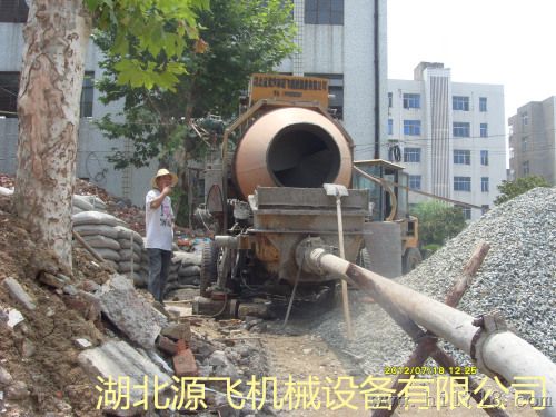 云南旧堡混凝土泵