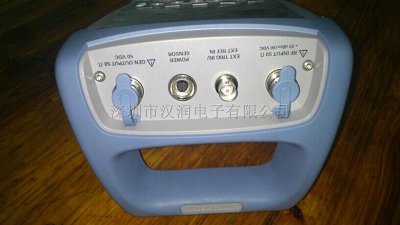 FSH3 3G手持式频谱分析仪